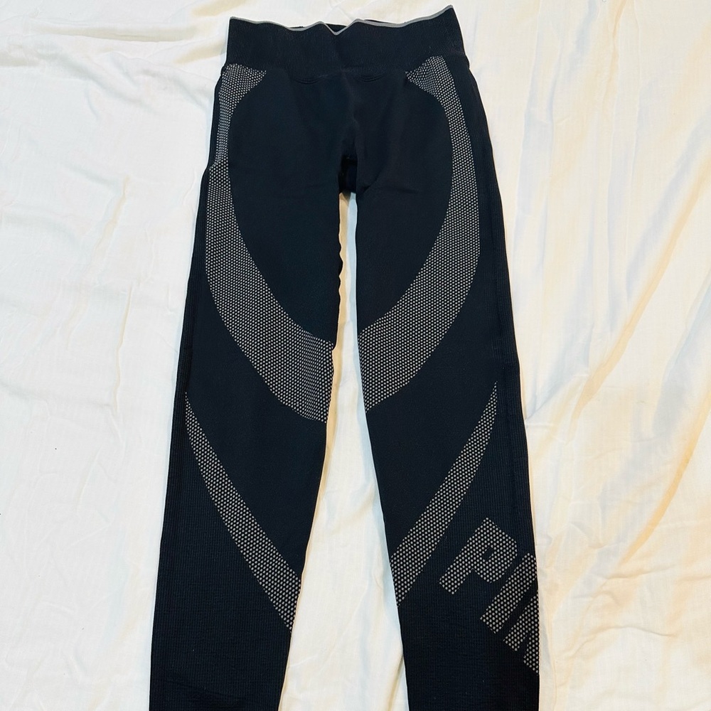 VS Pink Leggings